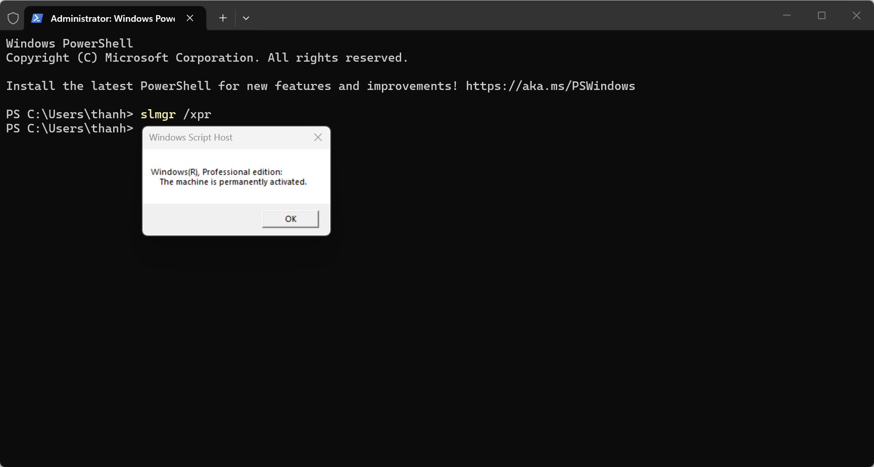 Màn hình Command Prompt chạy lệnh slmgr để kiểm tra bản quyền Windows